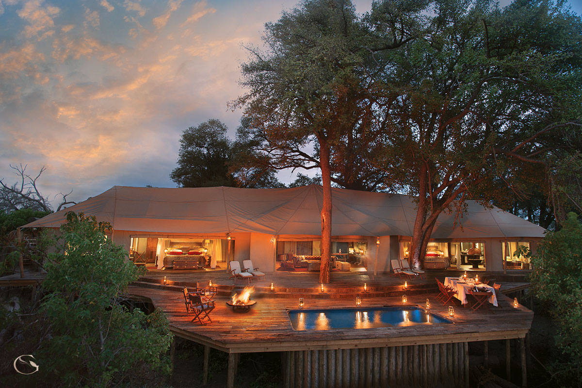 Zarafa Dhow Suites LuxurySafariCamps.com
