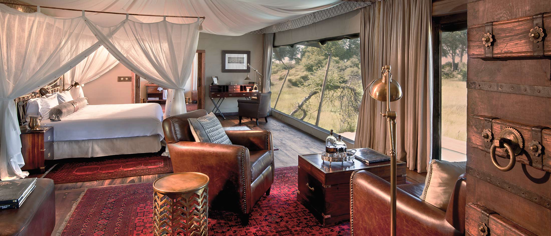 Duba Plains Suites LuxurySafariCamps.com
