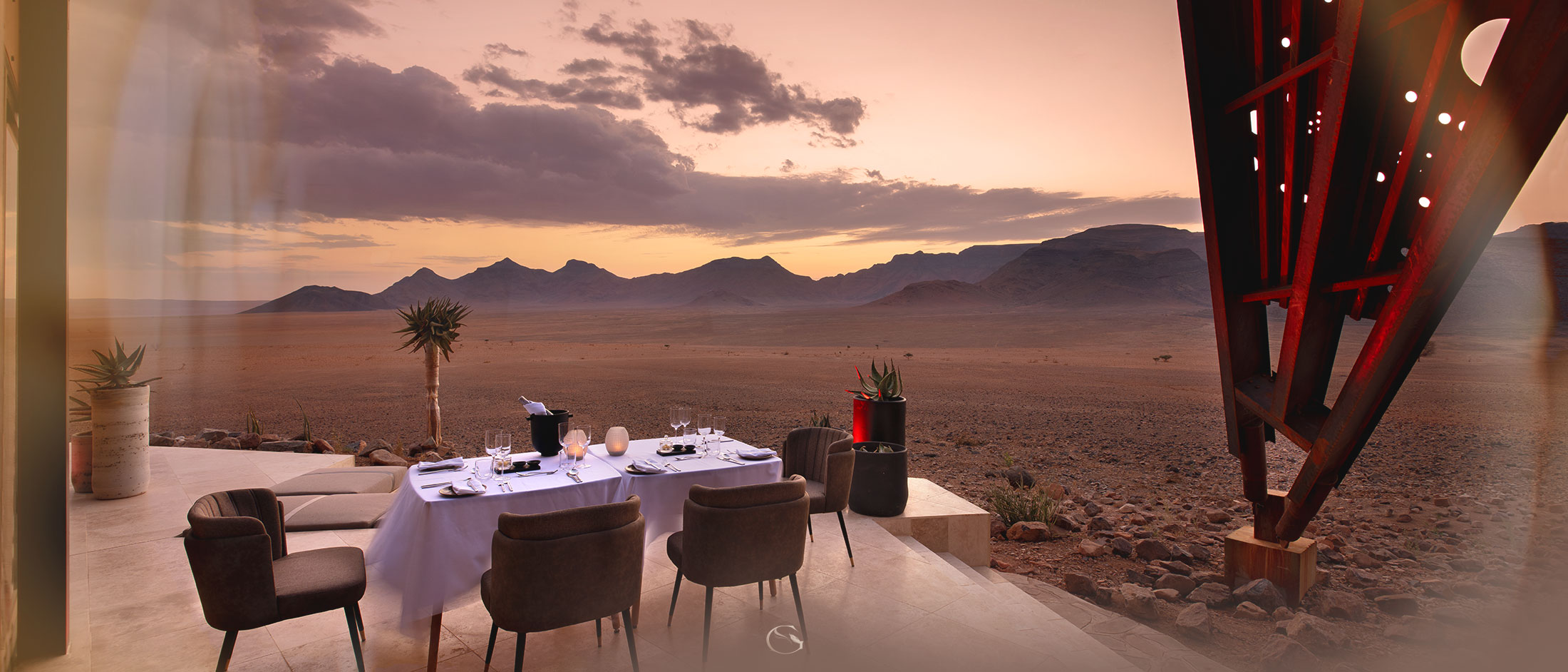 Private Namibia Luxury Safari - Guided Safaris®  LuxurySafariCamps.com
